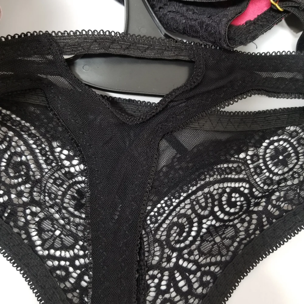 Daisy Fuentes two piece